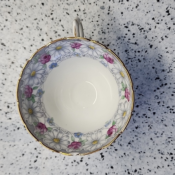 Rosina Bone China Vintage Teacup and Saucer - Picture 5 of 7